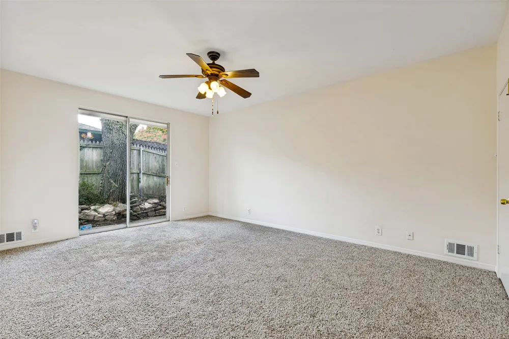 9133 Boedeker Circle Dallas, TX 75225