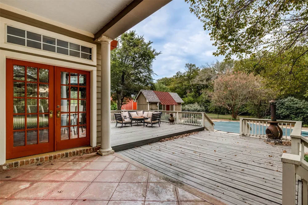 1833 Dr Sanders Road Cross Roads, TX 76227
