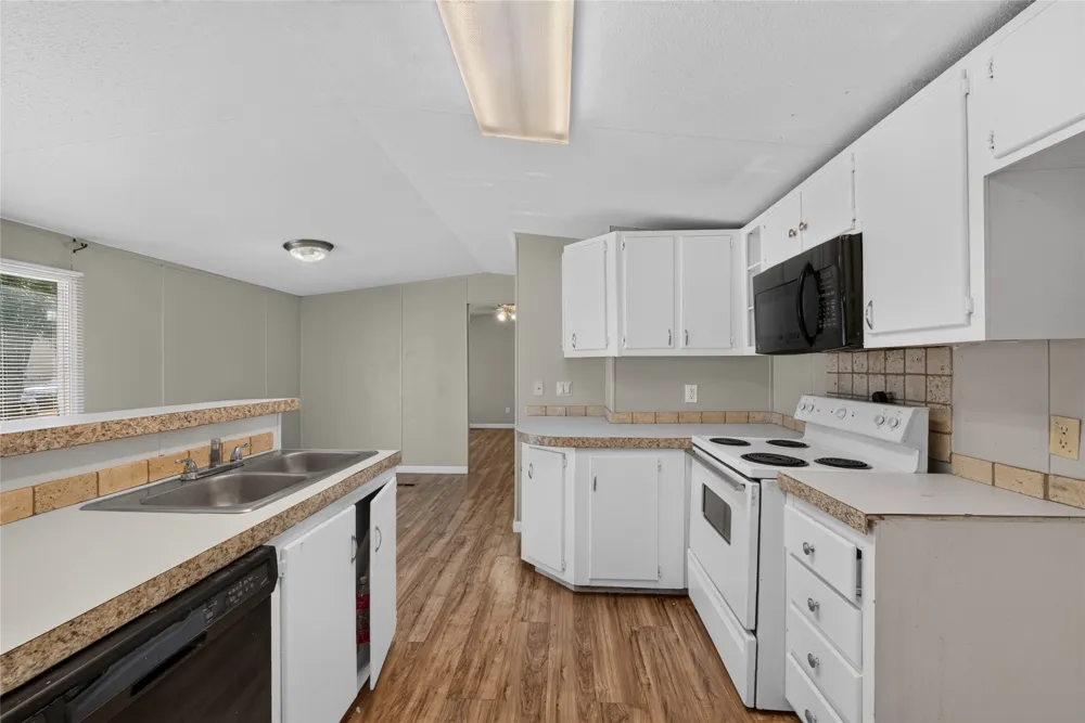 1341 Flying L Lane #10 Mansfield, TX 76063