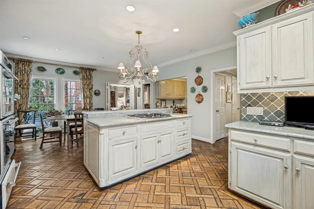 3418 Dartmouth Avenue Highland Park, TX 75205