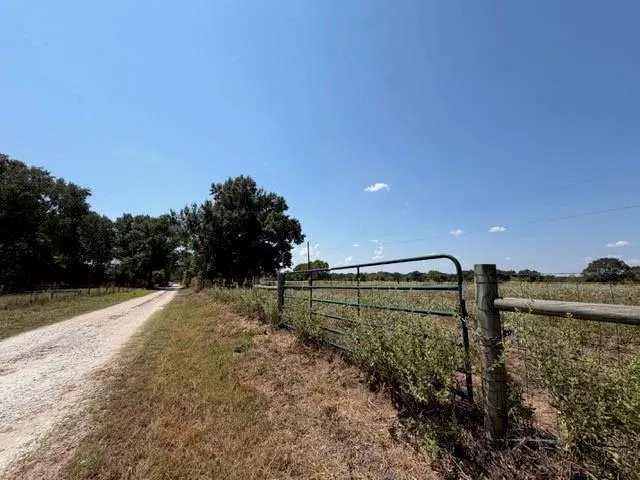 2 Acr 2604 Tennessee Colony, TX 75861