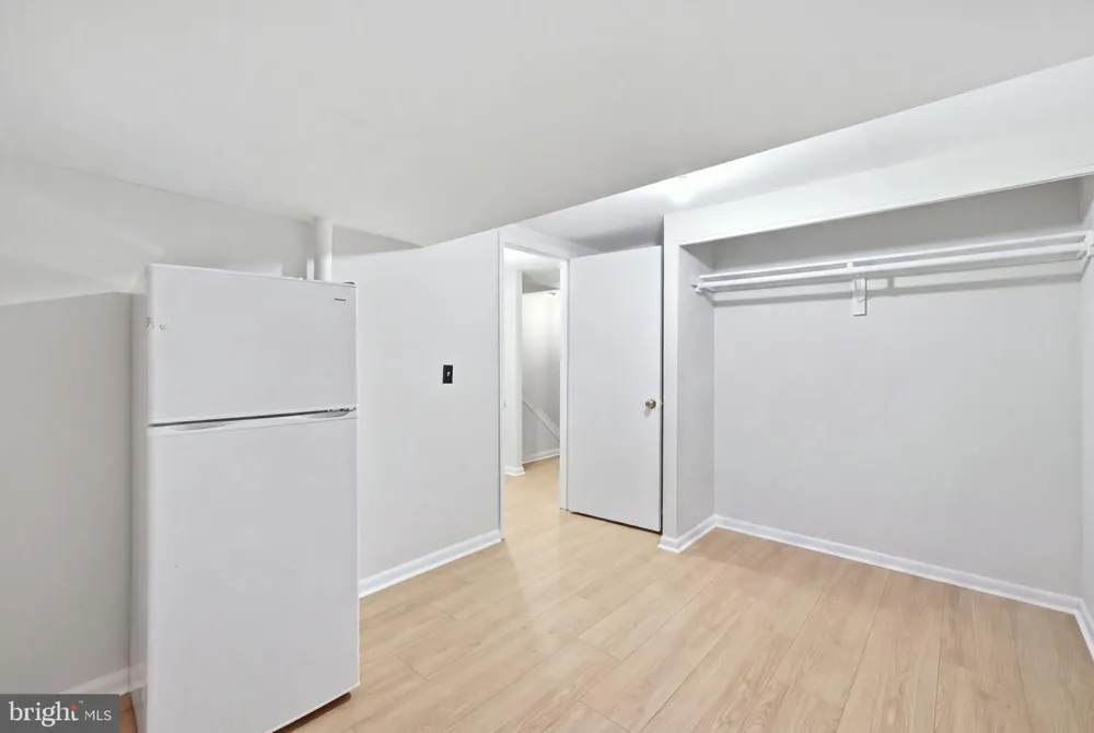 409 LILY BROOK COURT Pasadena, MD 21122