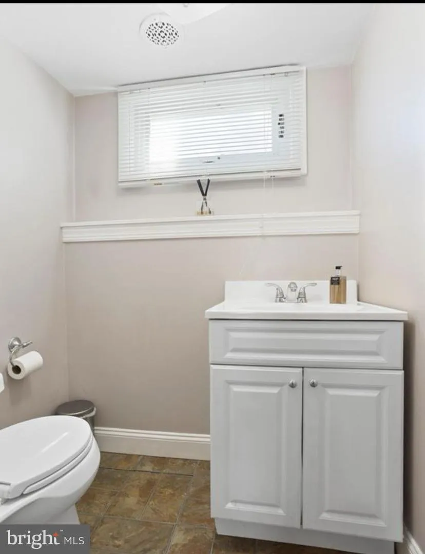 631 S CENTRAL BOULEVARD Broomall, PA 19008