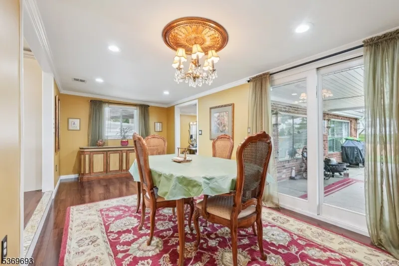 20 Leonard Ter Wayne, NJ 07470