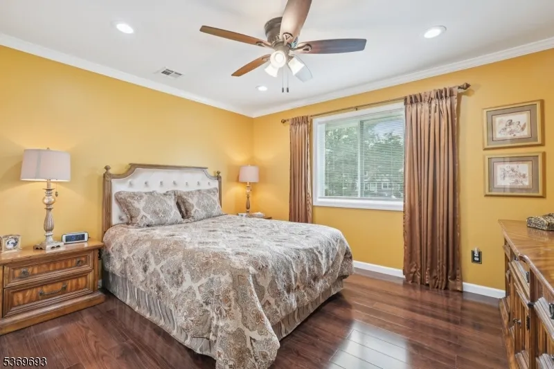 20 Leonard Ter Wayne, NJ 07470