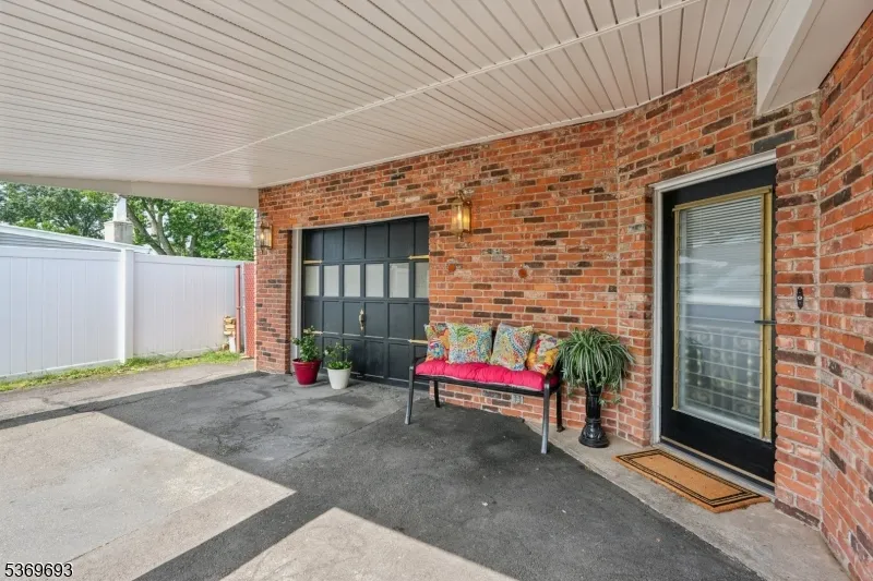 20 Leonard Ter Wayne, NJ 07470