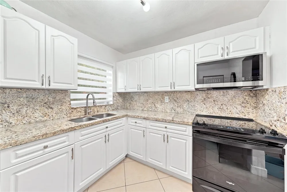 4111 NW 203rd Ln Miami Gardens, FL 33055
