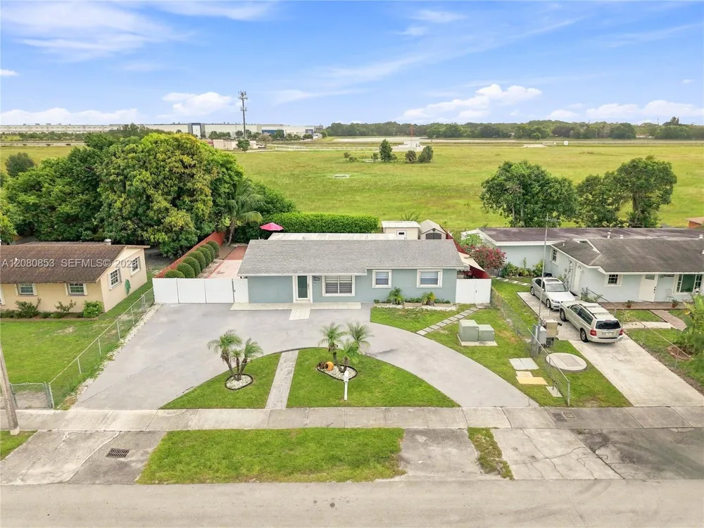 4111 NW 203rd Ln Miami Gardens, FL 33055