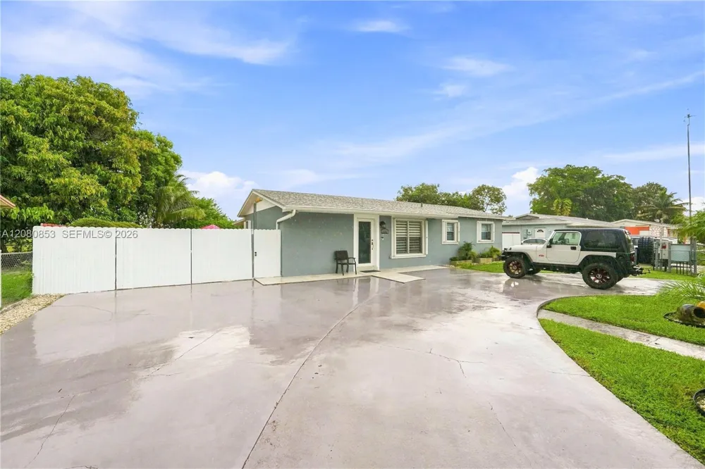 4111 NW 203rd Ln Miami Gardens, FL 33055