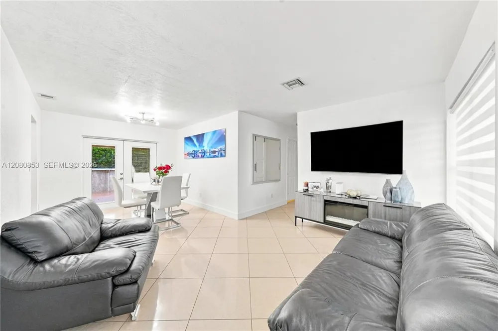 4111 NW 203rd Ln Miami Gardens, FL 33055