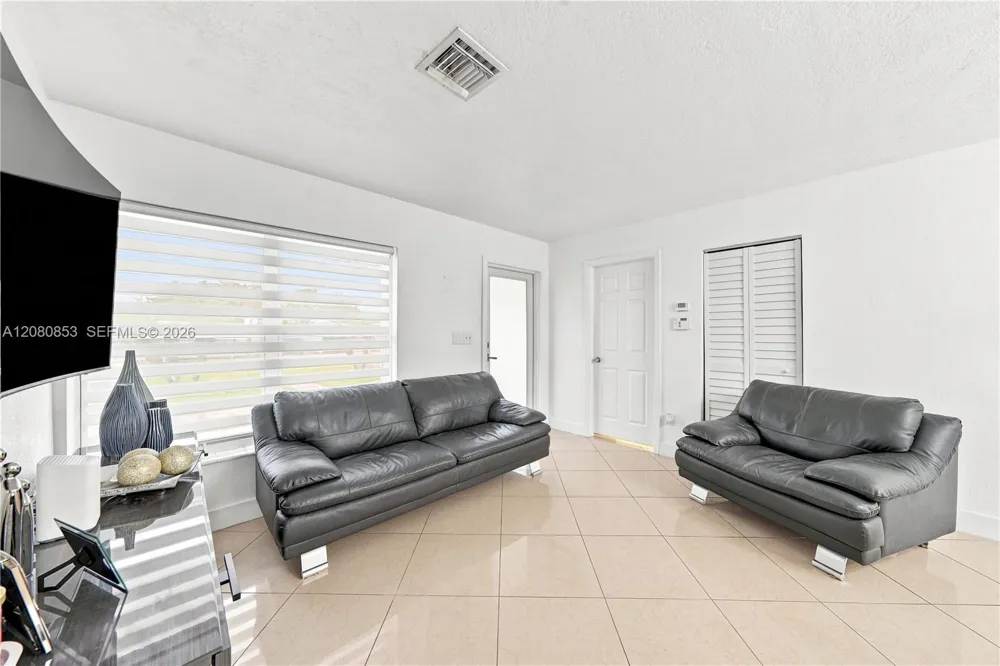 4111 NW 203rd Ln Miami Gardens, FL 33055