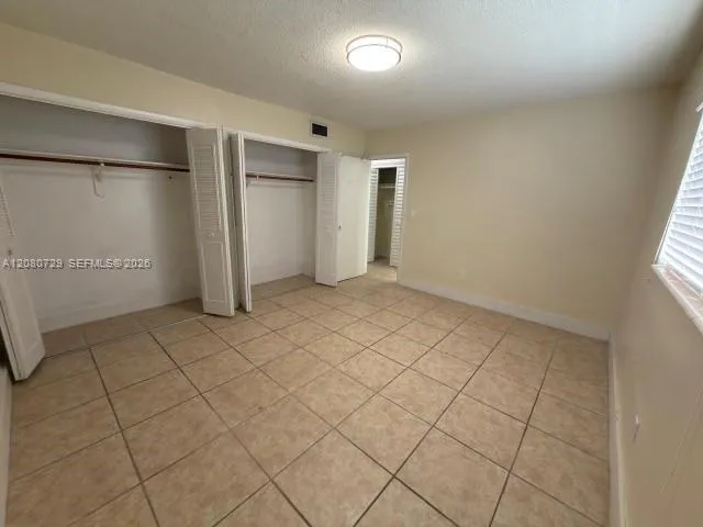 380 E 35th St #9 Hialeah, FL 33013