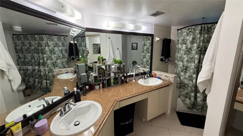 15525 Miami Lakeway N #206 Miami Lakes, FL 33014