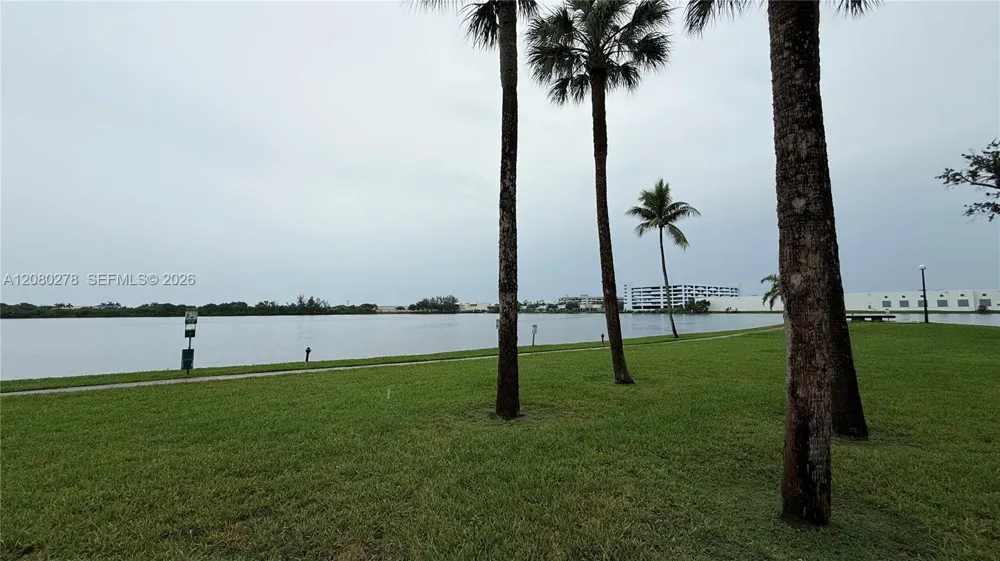 15525 Miami Lakeway N #206 Miami Lakes, FL 33014