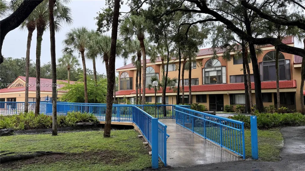 15525 Miami Lakeway N #206 Miami Lakes, FL 33014