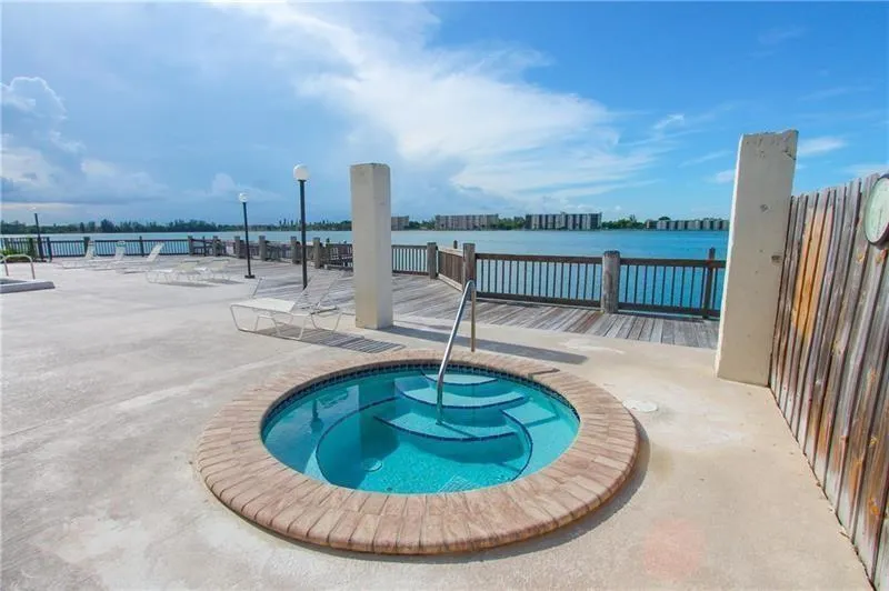 109 Lake Emerald Drive #110 Oakland Park, FL 33309