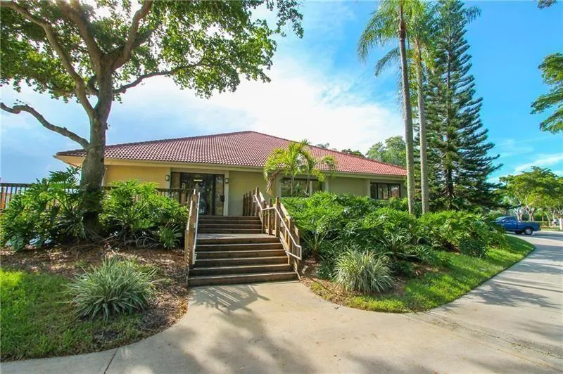 109 Lake Emerald Drive #110 Oakland Park, FL 33309