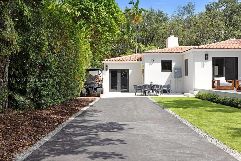 558 NE 94th St Miami Shores, FL 33138
