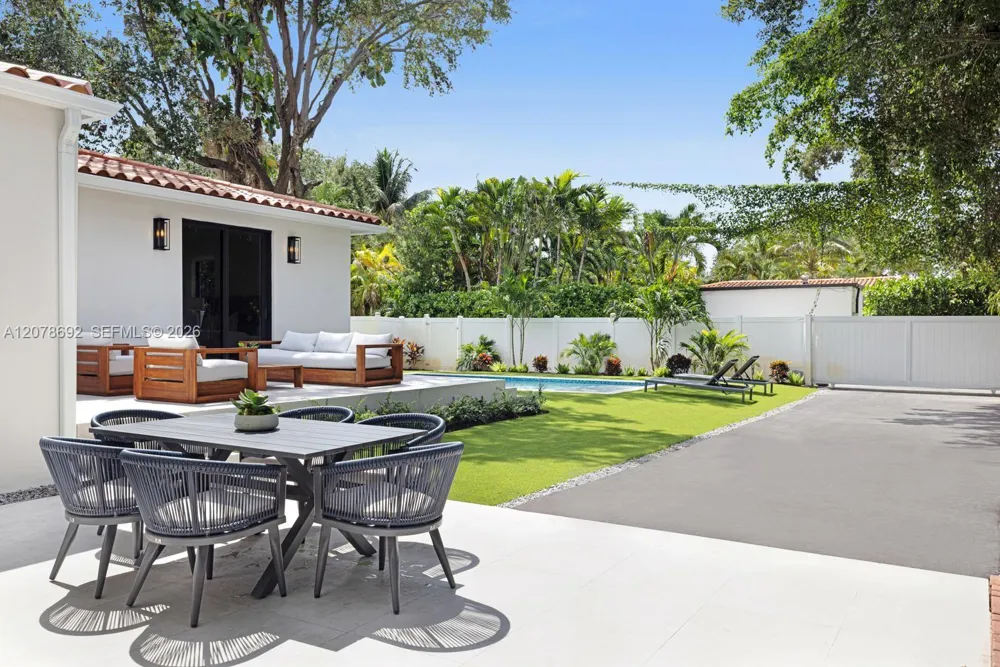 558 NE 94th St Miami Shores, FL 33138