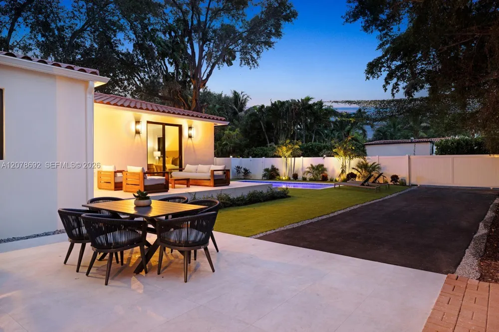 558 NE 94th St Miami Shores, FL 33138