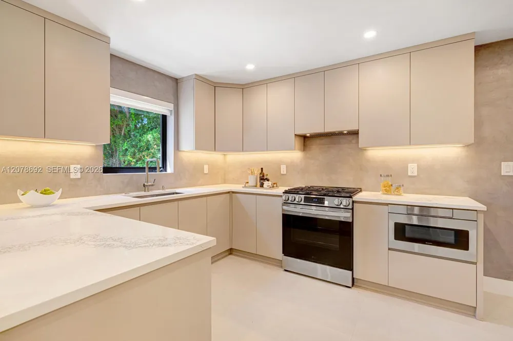 558 NE 94th St Miami Shores, FL 33138