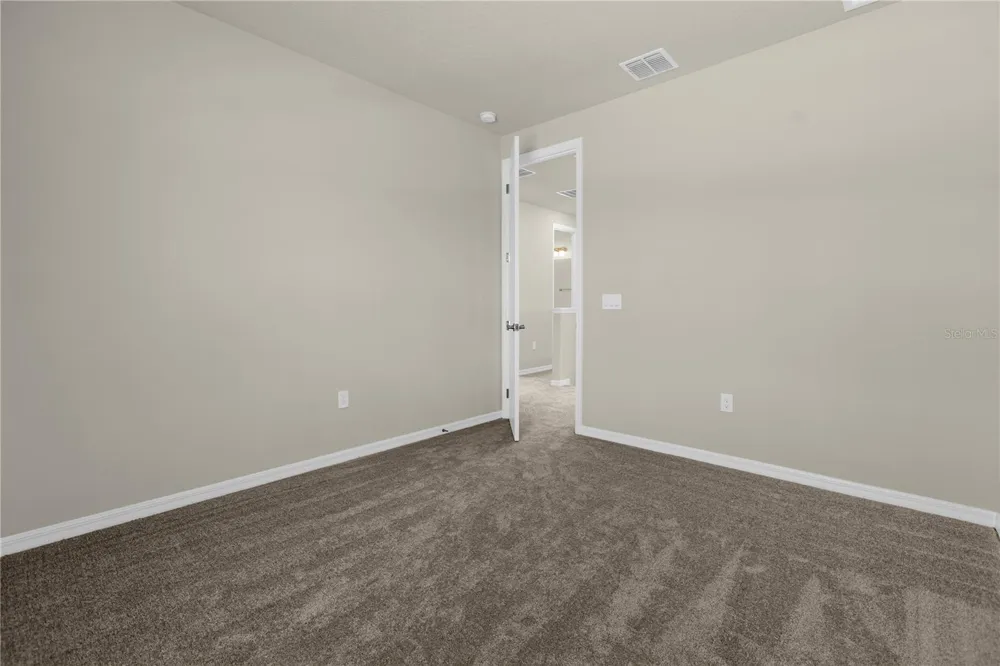 10411 PARK ESTATES AVENUE Orlando, FL 32836