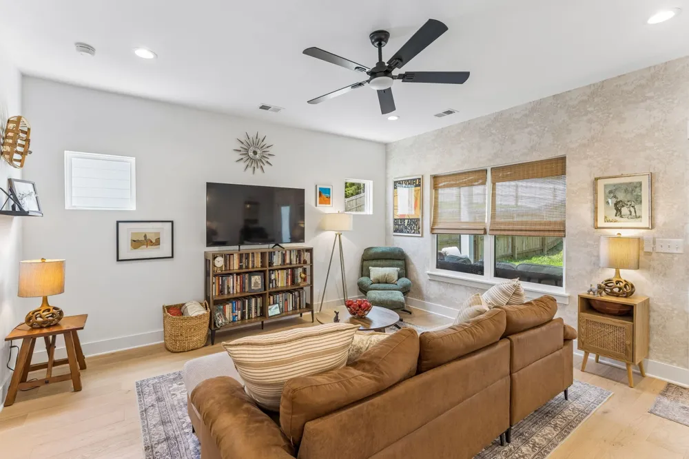 2025 Pleasant Cv Nashville, TN 37214