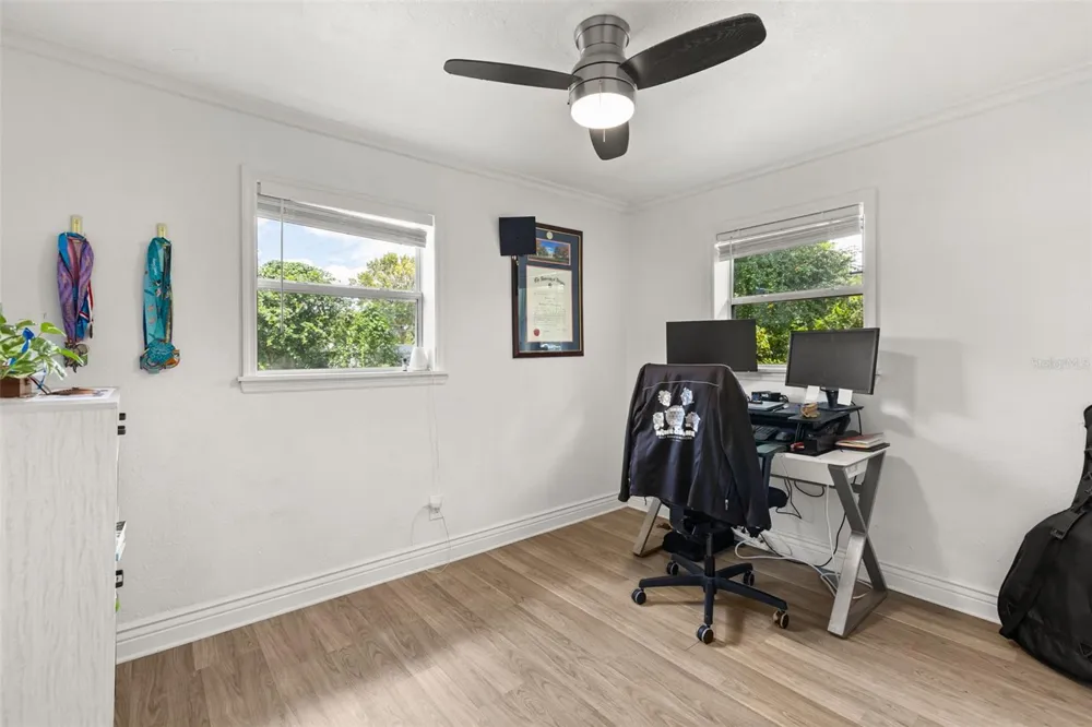 2120 MURDOCK BOULEVARD Orlando, FL 32817
