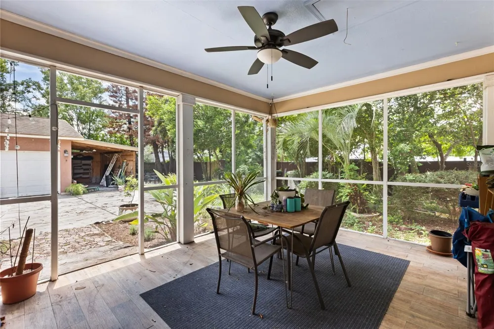 2120 MURDOCK BOULEVARD Orlando, FL 32817