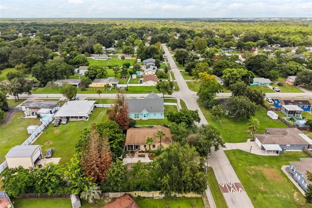 2120 MURDOCK BOULEVARD Orlando, FL 32817