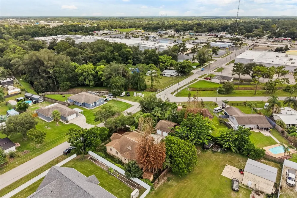 2120 MURDOCK BOULEVARD Orlando, FL 32817