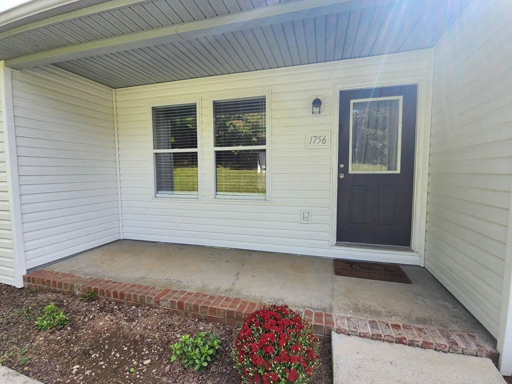 1756 Lewisburg Pike Franklin, TN 37064