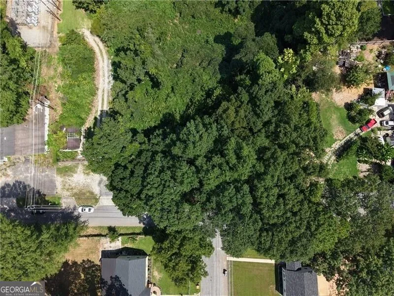 1923 Grove AVE East Point, GA 30344