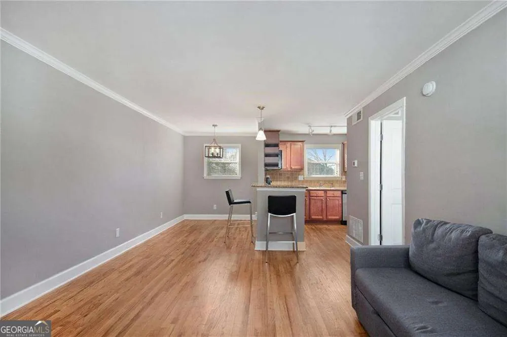 48 Peachtree AVE Atlanta, GA 30305