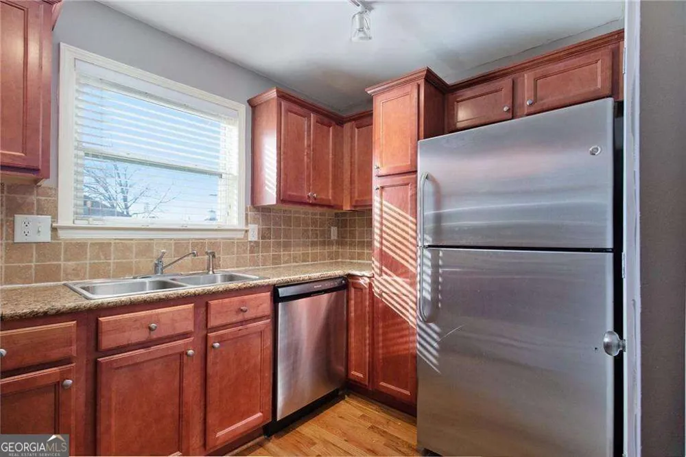 48 Peachtree AVE Atlanta, GA 30305