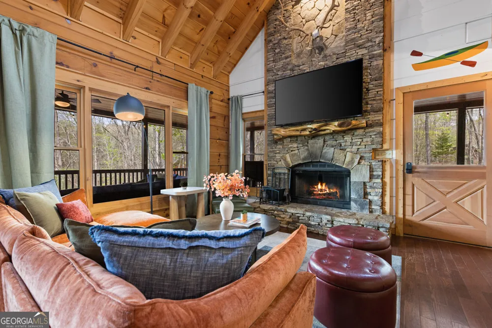 1134 Maggie Chapman RD Blue Ridge, GA 30513