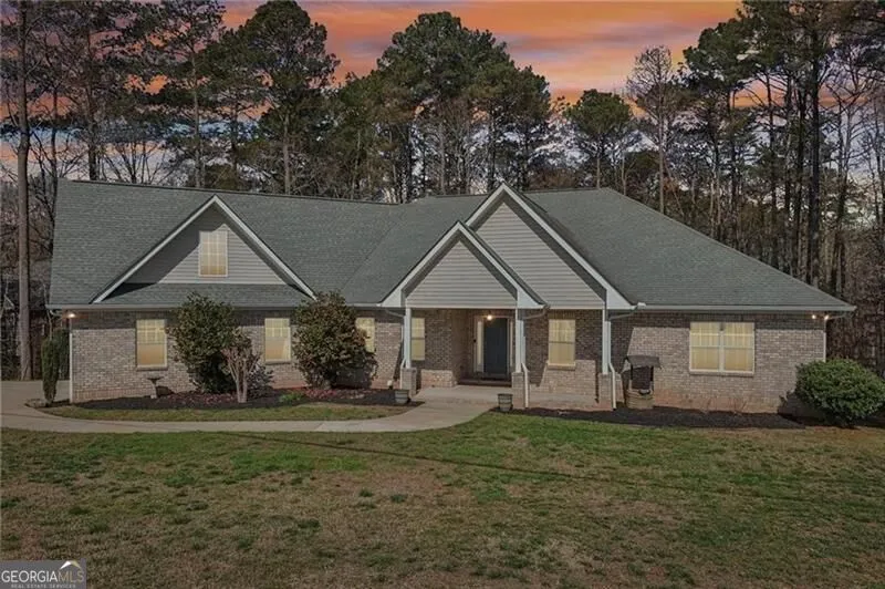 7055 Bannister RD Cumming, GA 30028