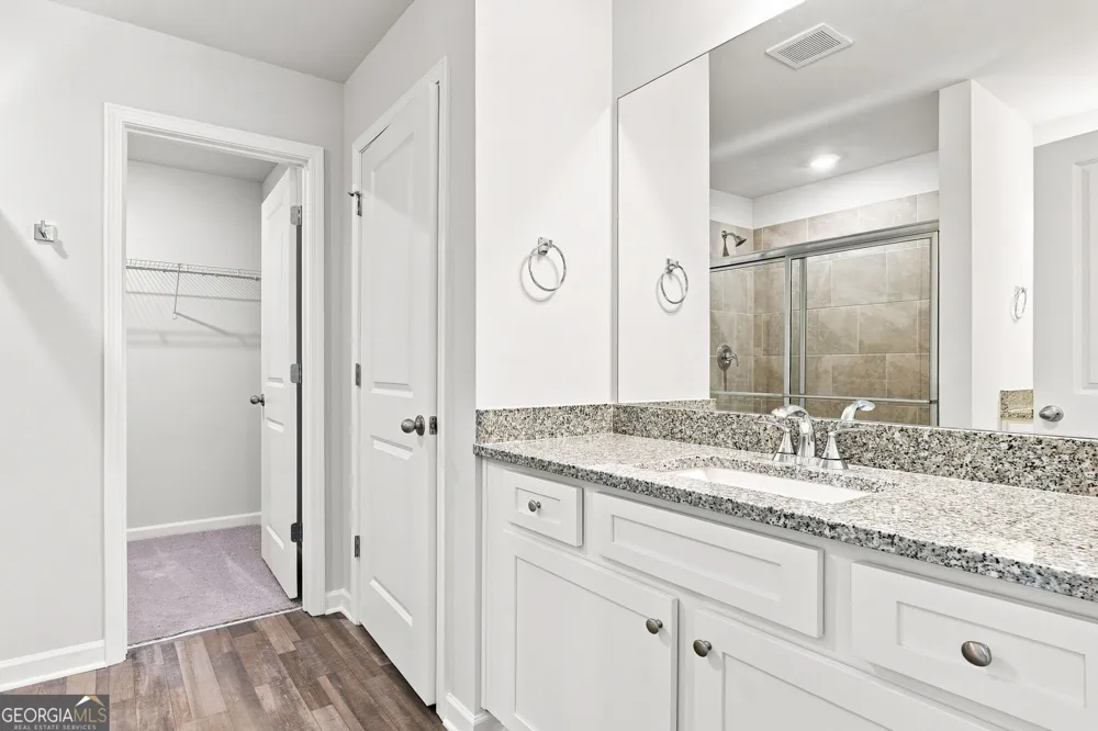 387 Lanier CIR Woodstock, GA 30189
