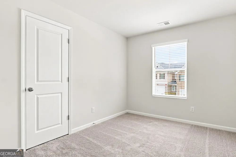 387 Lanier CIR Woodstock, GA 30189