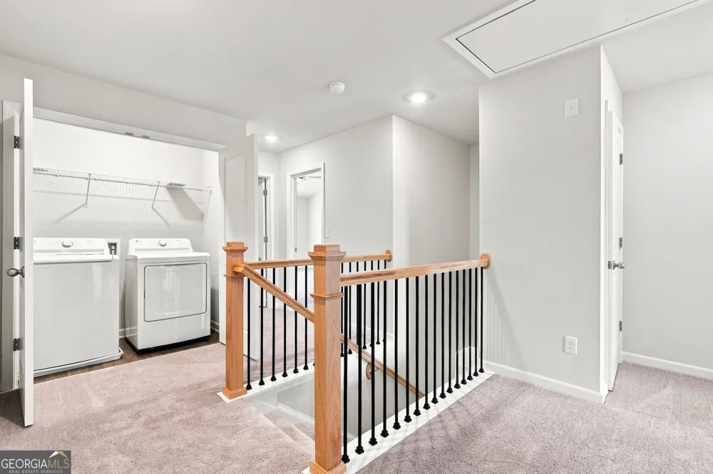 387 Lanier CIR Woodstock, GA 30189