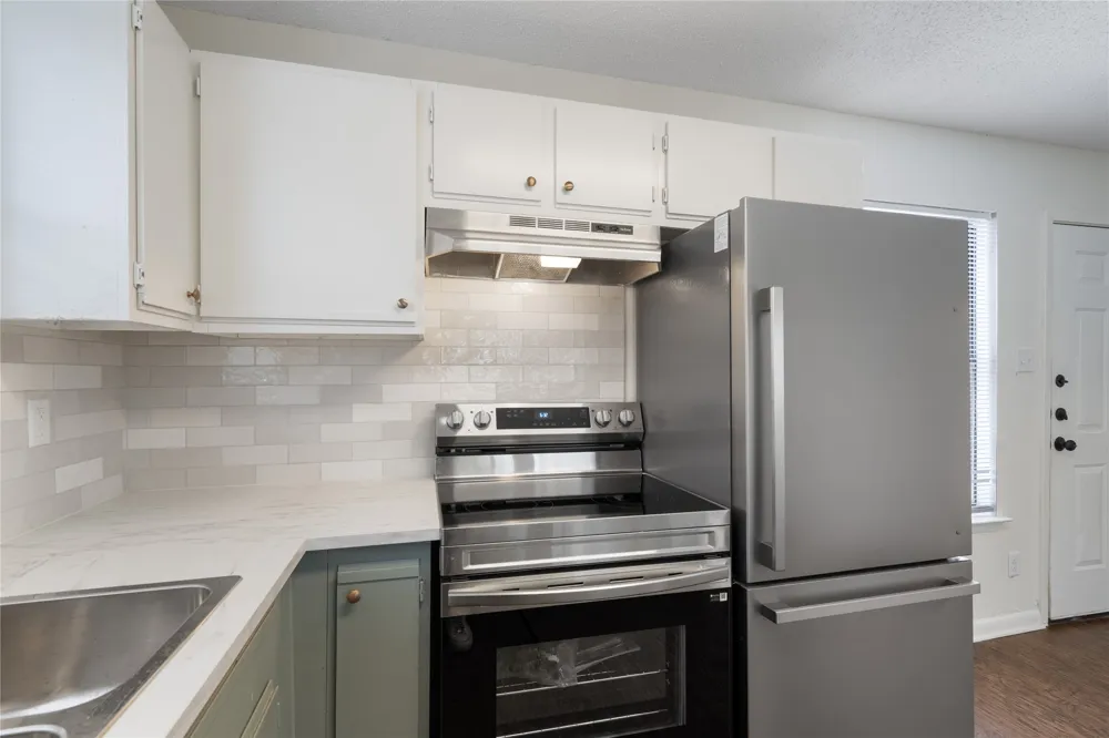 2909 W Slaughter Lane #B Austin, TX 78748