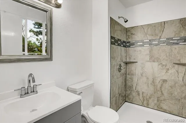 2832 S Mobile Street Aurora, CO 80013