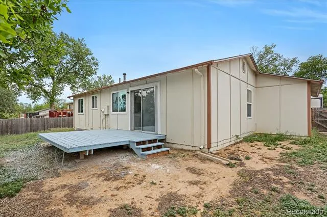 2832 S Mobile Street Aurora, CO 80013