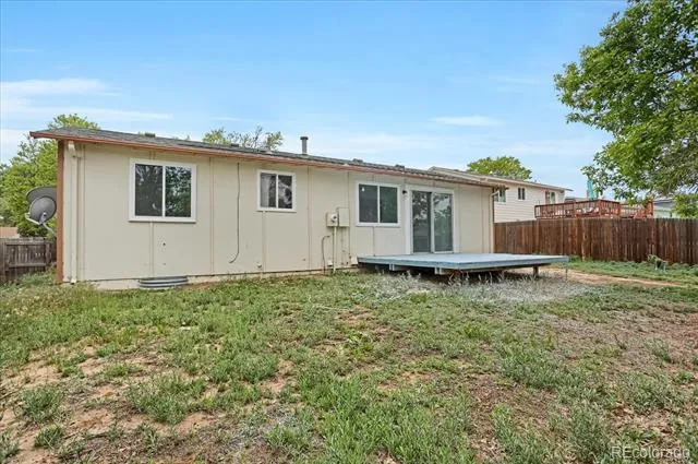 2832 S Mobile Street Aurora, CO 80013