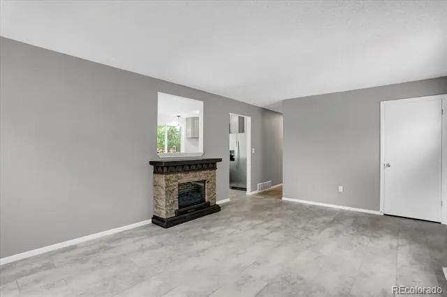 2832 S Mobile Street Aurora, CO 80013