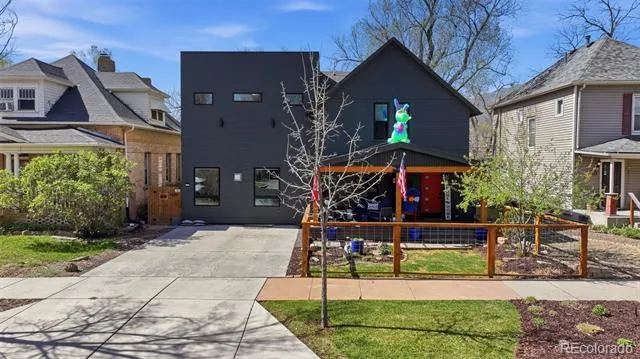 1607 Pikes Peak Avenue Colorado Springs, CO 80904