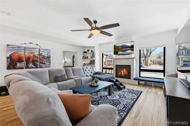 1607 Pikes Peak Avenue Colorado Springs, CO 80904