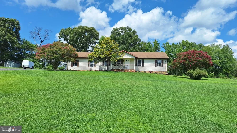 7108 GLEN ALBIN ROAD La Plata, MD 20646