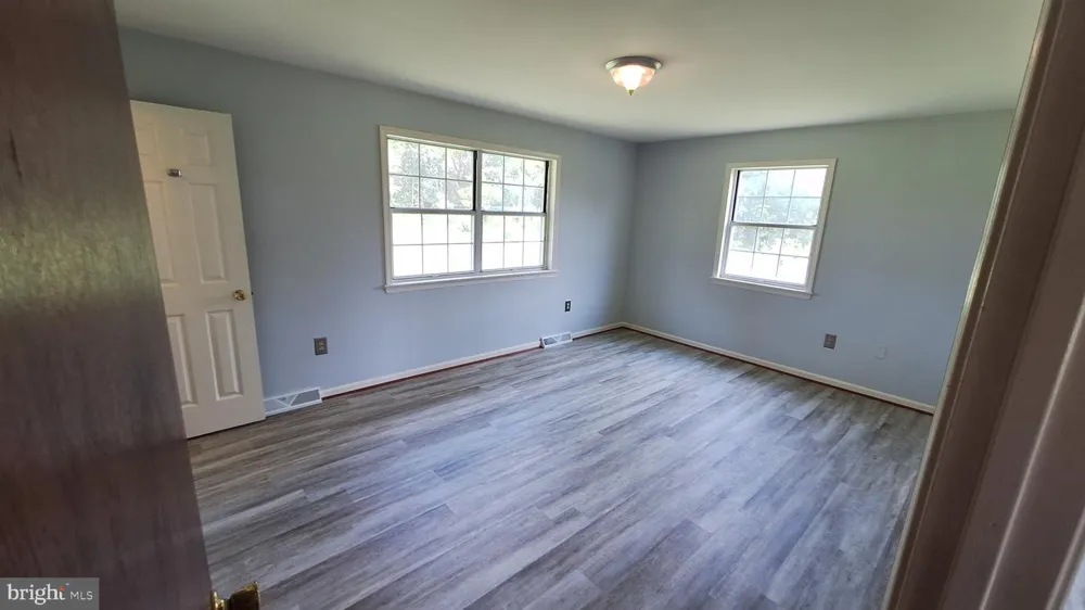 7108 GLEN ALBIN ROAD La Plata, MD 20646