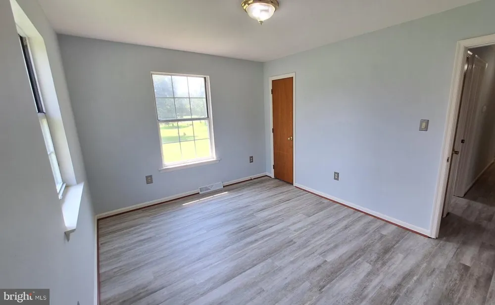 7108 GLEN ALBIN ROAD La Plata, MD 20646